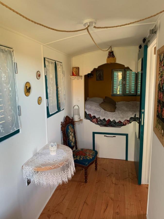 La Chambre D'Apolline Grambois Exterior foto